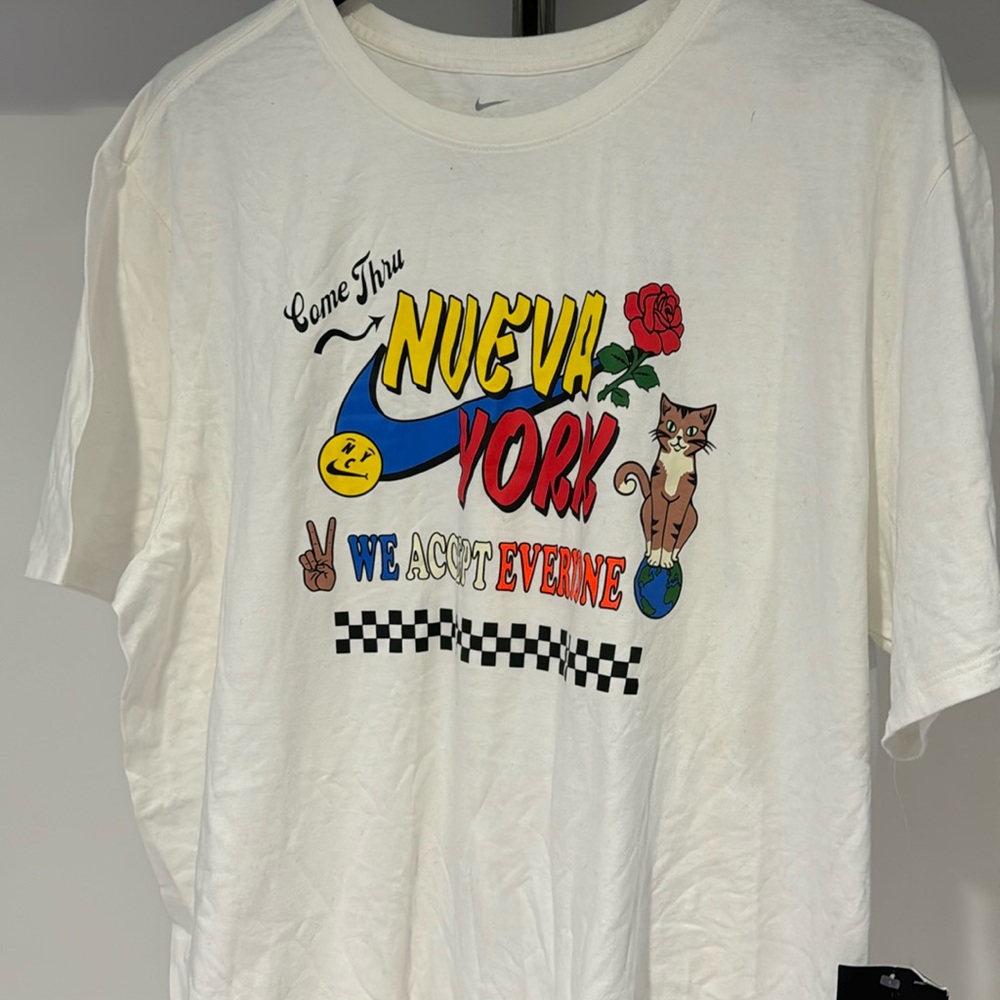 Nike Tee Nueva York XXL NWT